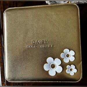 Marc Jacobs Daisy Collection Makeup Holder
